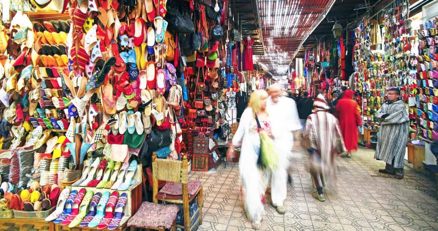 Riad Les Nuits De Marrakech มาร์ราเกช ภายนอก รูปภาพ Souk in Marrakesh