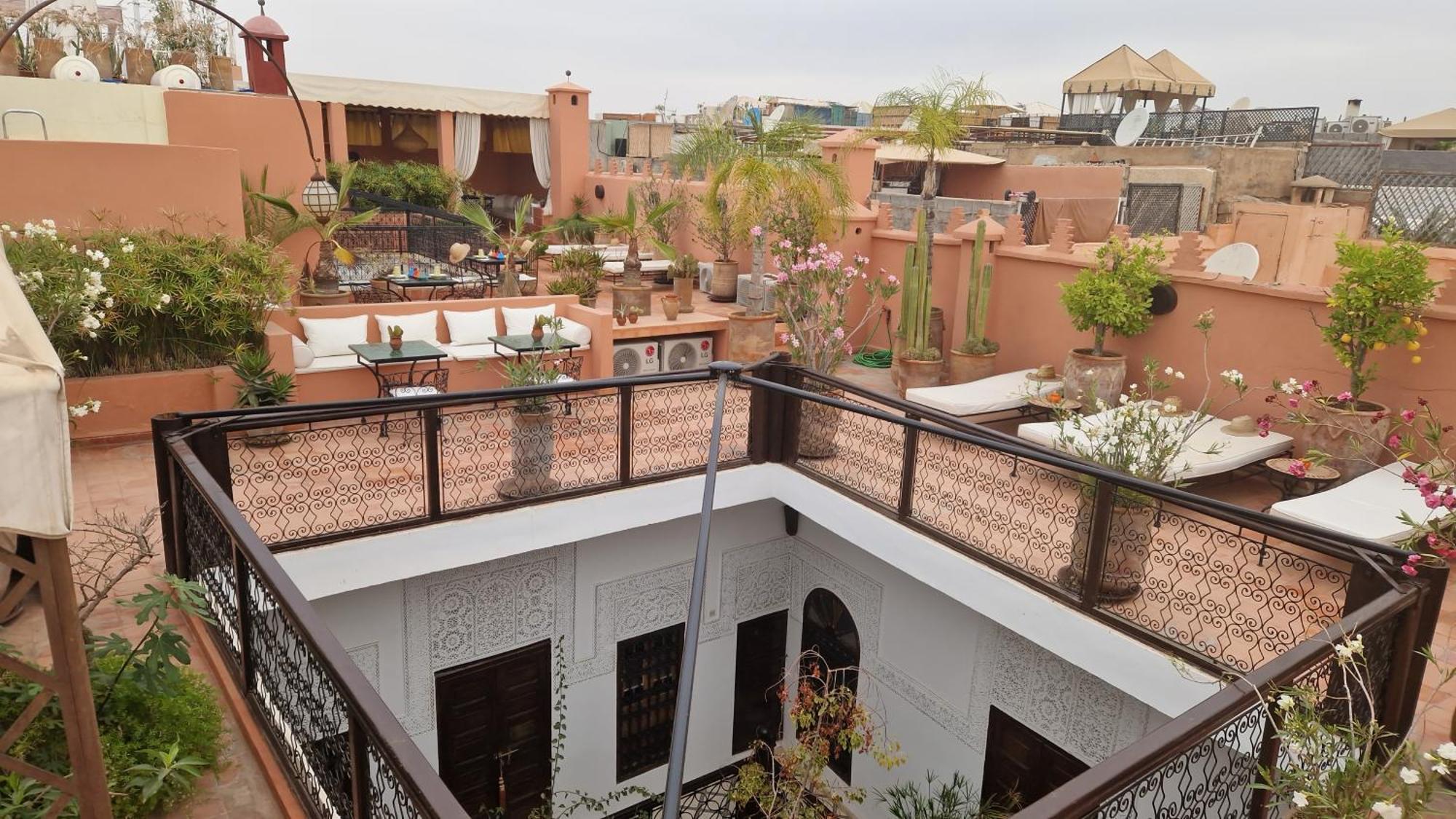 Riad Les Nuits De Marrakech มาร์ราเกช ภายนอก รูปภาพ Riad in Marrakech